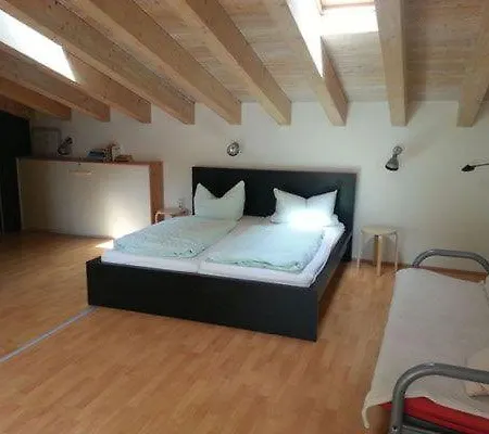 Apartment Moderne Studiowohnung Im Obergeschoss Mit Balkon *